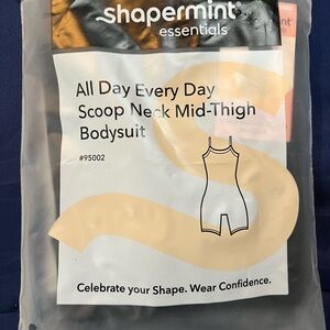 Shapermint All Day Every Day Scoop Neck Mid Thigh Bodysuit